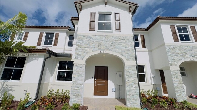 2621 SE 27th Dr in Homestead, FL - Building Photo - Building Photo