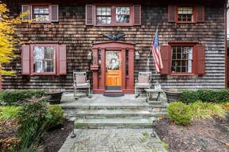 105 Academy St in Bayport, NY - Building Photo - Building Photo