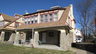 315-317 E Godfrey Ave in Philadelphia, PA - Building Photo - Building Photo