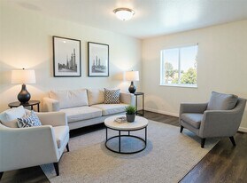 21155 Gosling Rd in Spring, TX - Building Photo