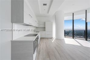 45 SW 9th St, Unit # 4706 in Miami, FL - Building Photo