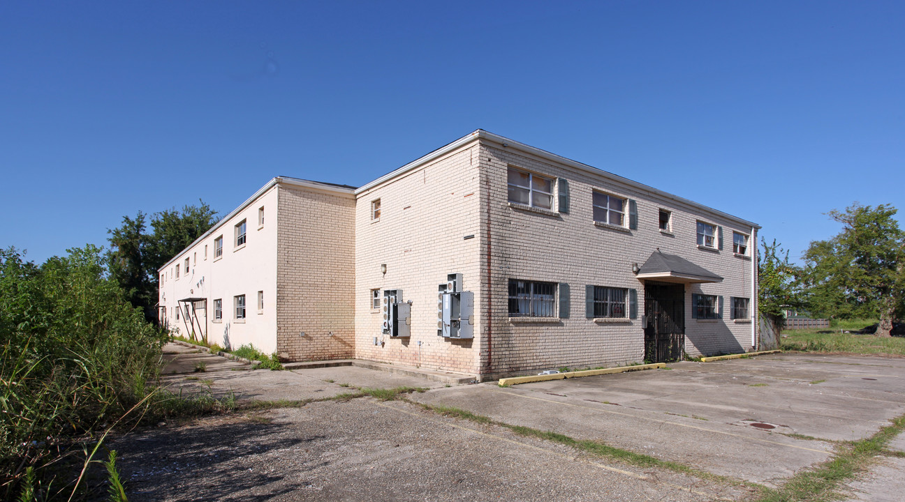 6022 N Derbigny St in New Orleans, LA - Foto de edificio