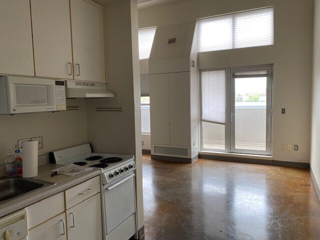 210 S Clinton St in Iowa City, IA - Building Photo