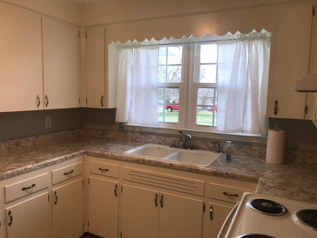 200 E C St in Erwin, NC - Building Photo - Building Photo