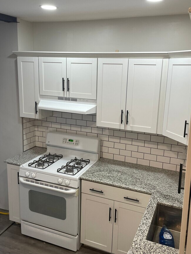 24 O Connell St, Unit 2 in Albany, NY - Building Photo - Building Photo