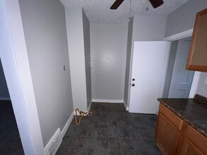 7701 New York Ave in Cleveland, OH - Building Photo - Building Photo