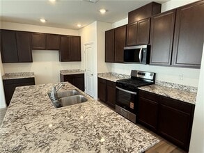 5929 Violet Crown St in North Las Vegas, NV - Building Photo - Building Photo