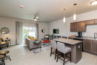 Park 88 Apartments in West Des Moines, IA - Building Photo - Building Photo