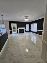 3007 Oakdale Rd in Charlotte, NC - Building Photo - Building Photo