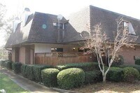 210 Finley Forest Dr