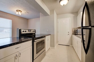 812 Peregrine Dr in Norman, OK - Building Photo - Building Photo