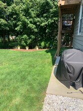 244 Wales St, Unit 1 in Abington, MA - Foto de edificio - Building Photo