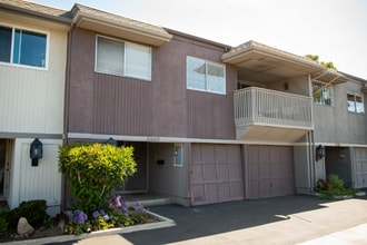 6380 Caminito Telmo in San Diego, CA - Foto de edificio - Building Photo