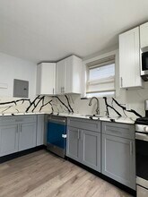 335 Summit Ave in Jersey City, NJ - Building Photo - Building Photo