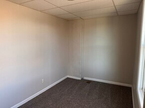 2102-2104 Messanie St in St. Joseph, MO - Building Photo - Building Photo