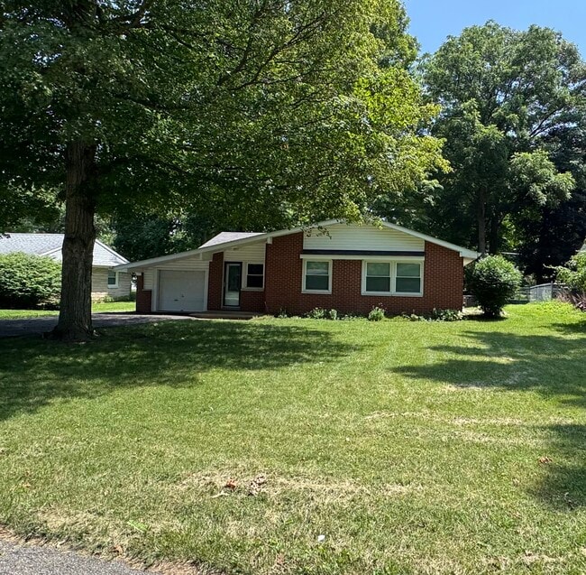 property at 2312 S Evan Park Dr