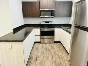 3911 Valeria St, Unit 9 in Edinburg, TX - Building Photo - Building Photo