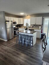 7211 Camden Ave N in Minneapolis, MN - Building Photo - Building Photo