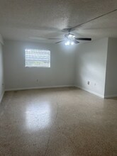1930 Palm Ave-Unit -1 in Hialeah, FL - Building Photo - Building Photo