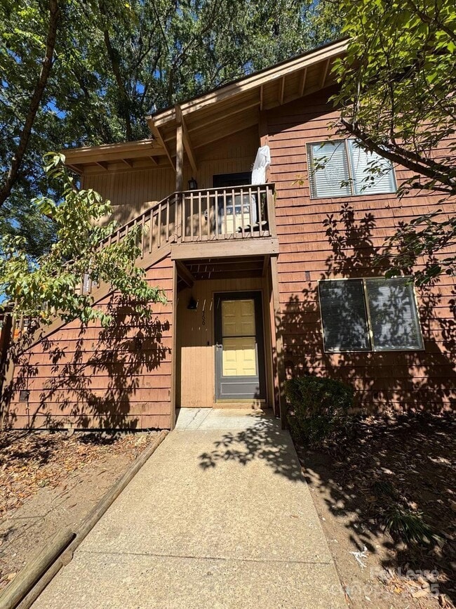 property at 1466 Riverwood Ct