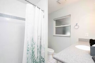 111 NW 24th St in Gainesville, FL - Building Photo - Building Photo