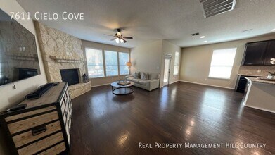 7611 Cielo Cove in Boerne, TX - Building Photo - Building Photo
