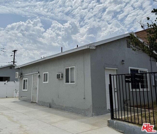 3128 1st St in Los Angeles, CA - Building Photo - Building Photo