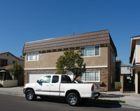 141 14th St in Seal Beach, CA - Foto de edificio - Building Photo