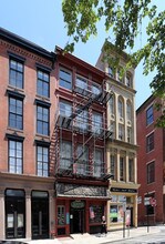 231 Chestnut St in Philadelphia, PA - Building Photo - Building Photo