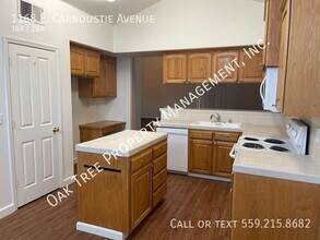 1168 E Carnoustie Ave in Fresno, CA - Building Photo - Building Photo