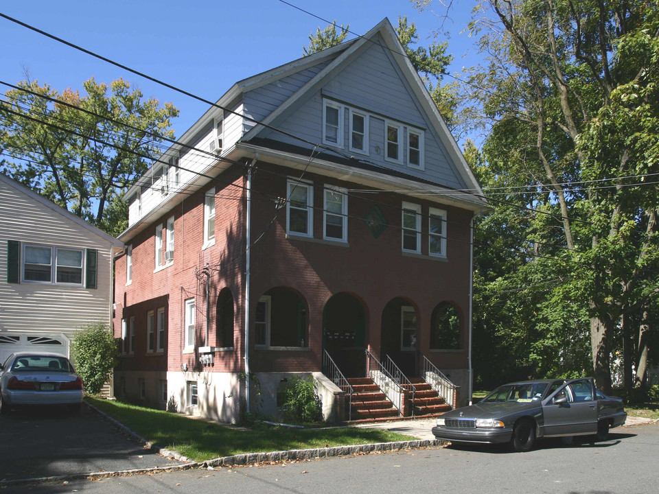 19-21 Sayre St in Summit, NJ - Building Photo