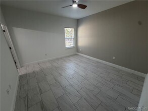 8587 N Spikes Way in Citrus Springs, FL - Building Photo - Building Photo