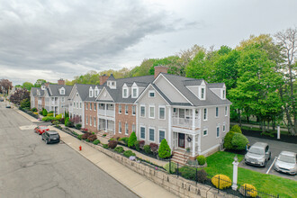 Compasss Point Condominiums in Newburyport, MA - Building Photo - Primary Photo