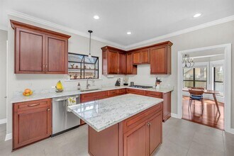 927 Blue Spring Cir in Round Rock, TX - Building Photo - Building Photo