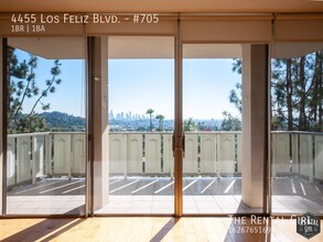 4455 Los Feliz Blvd in Los Angeles, CA - Building Photo - Building Photo