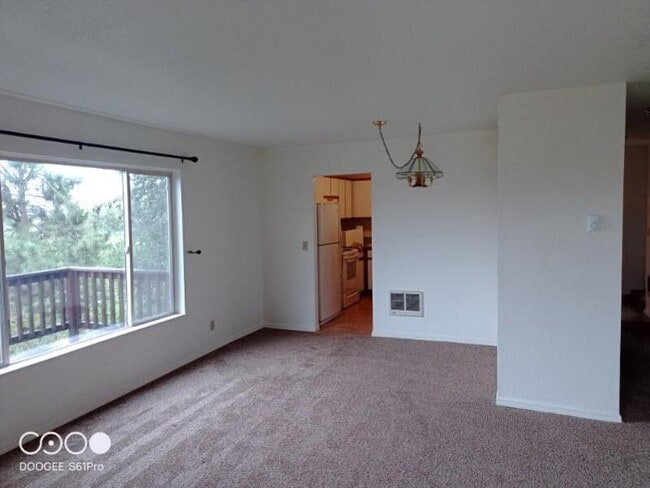 property at 2830 California Ave