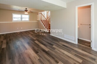 8737 N Arcola Ct in Kansas City, MO - Building Photo - Building Photo