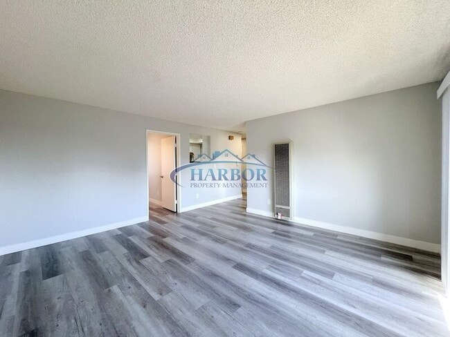 2315 S Grand Ave in Los Angeles, CA - Building Photo - Building Photo