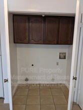 901 S Mesquite St in Arlington, TX - Building Photo - Building Photo