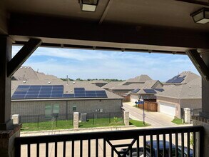 1112 Amber Rose Way in Arlington, TX - Building Photo - Building Photo