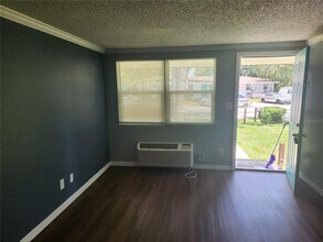 5901 Bryce Ln in Town 'n' Country, FL - Building Photo - Building Photo