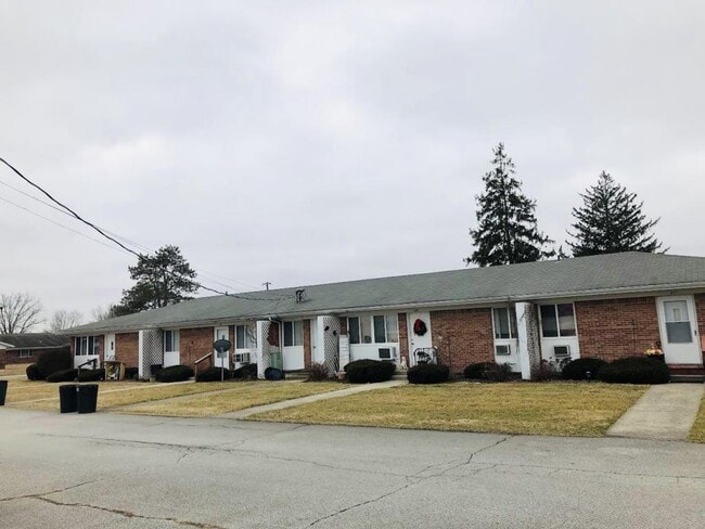 947 W McKay Rd in Shelbyville, IN - Building Photo - Building Photo