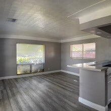 1925 NE 26th Dr in Wilton Manors, FL - Foto de edificio - Building Photo