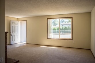 408-410 NE 105th St in Vancouver, WA - Building Photo - Building Photo