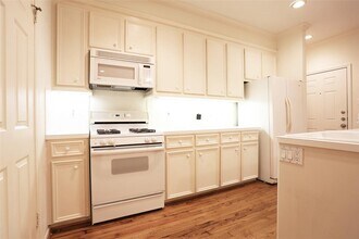 4219 University Blvd-Unit -A in Houston, TX - Building Photo - Building Photo