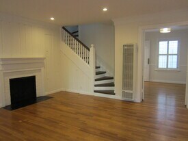 10371-10379 Ashton Ave in Los Angeles, CA - Building Photo