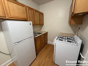 109 Brainerd Rd, Unit 109-2 in Boston, MA - Building Photo - Building Photo
