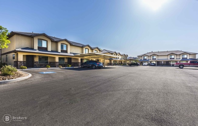 Newly Built Student Housing in Saint George, UT - Building Photo - Building Photo