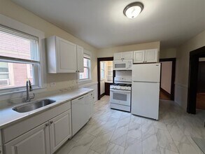 41 Michigan Ave in Somerville, MA - Building Photo - Building Photo