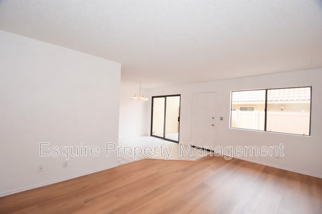 6745 Shakespeare Way in Ventura, CA - Building Photo - Building Photo